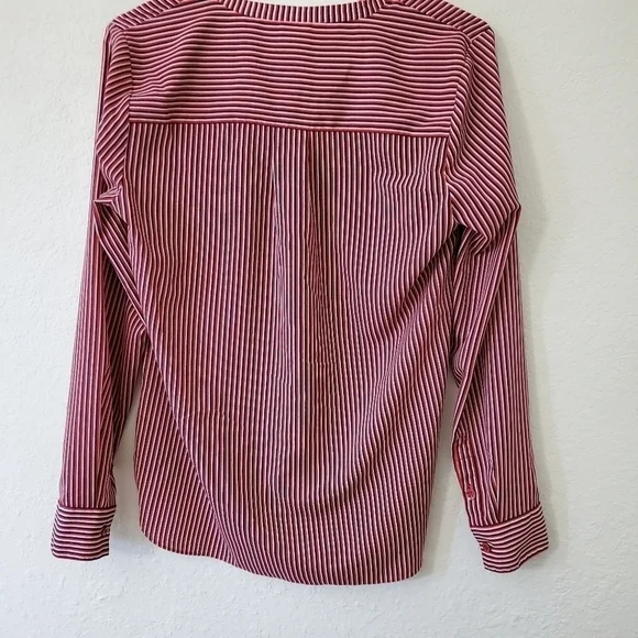 CAbi Blouse‎ Small Franklin Red Striped Top Pockets Lightweight Longsleeve - Picture 3 of 8